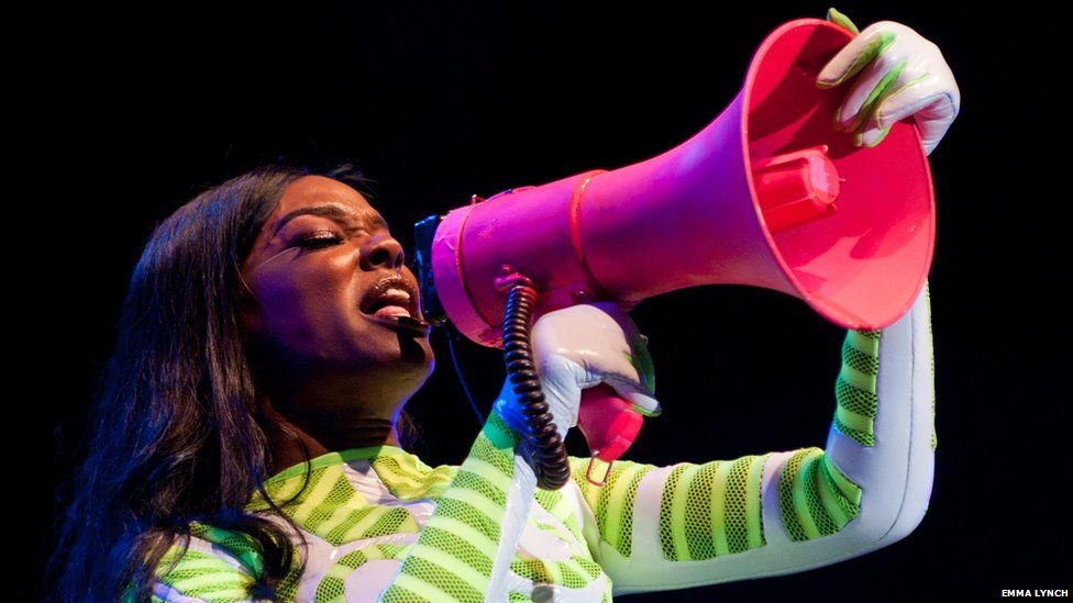 Azealia Banks defends homophobic outburst on plane BBC News