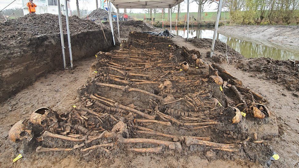 The skeletons were well preserved because they were found in clay outside Vianen's historic walls