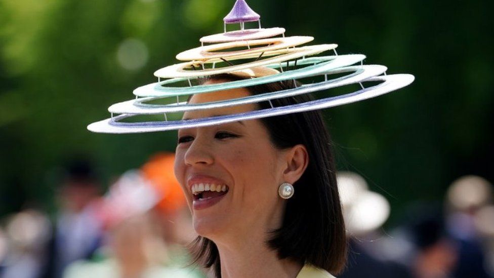 Royal Ascot Ladies' Day 2021: Masks and millinery - BBC News