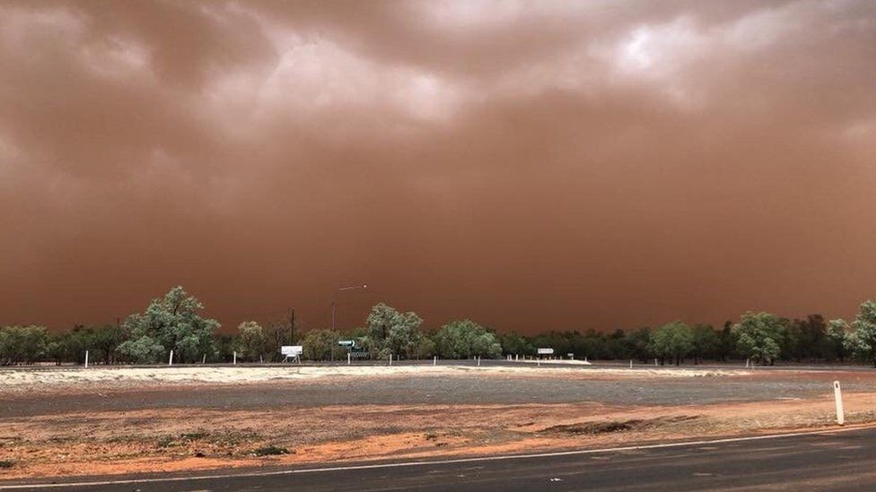 The dust storm descends on Charleville, a town in Queensland