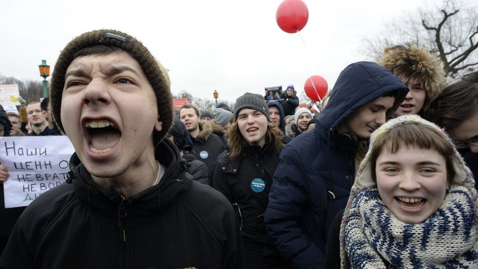 Protesters in St Petersburg