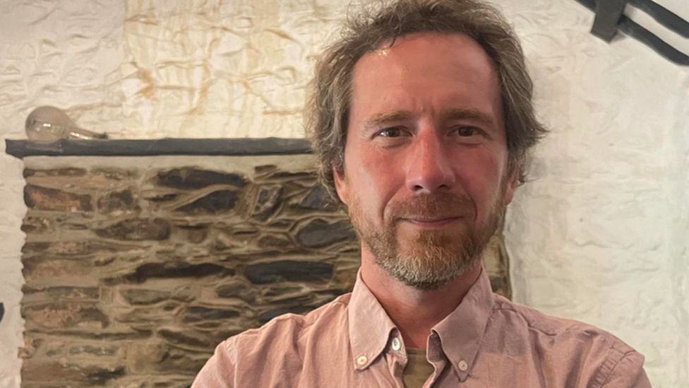 Pembrokeshire Water pipe leak 'costs pub £20,000' BBC News