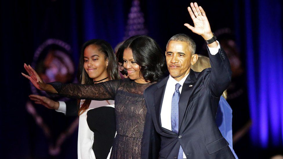 US President Barack Obama in Chicago with his family