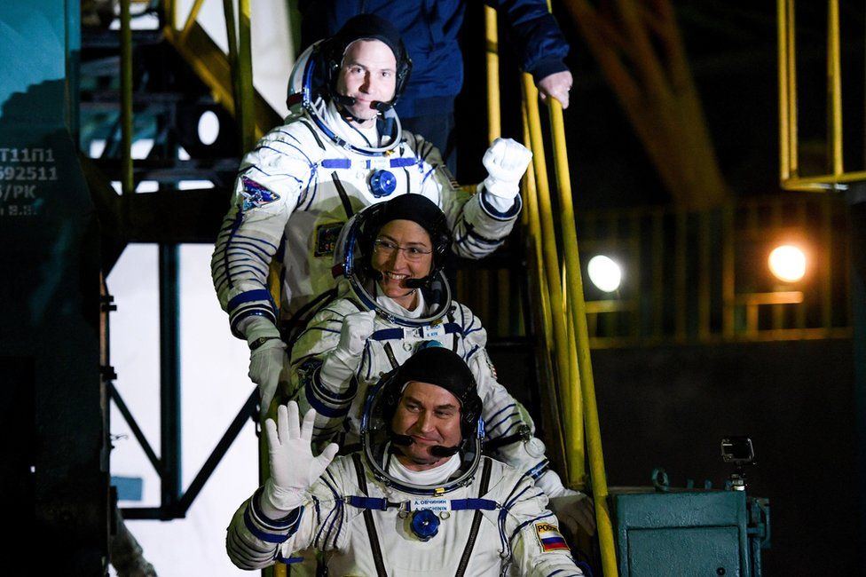 Soyuz launch astronauts