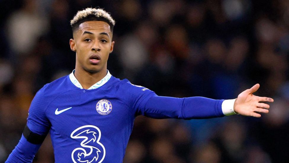 Chelsea: Hutchinson edges closer to West Brom deal - BBC Sport