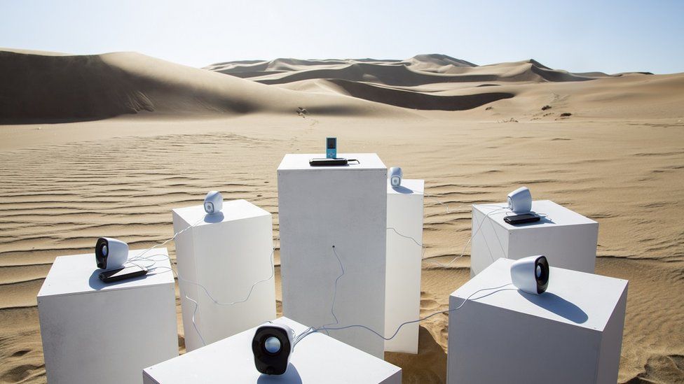 The sound installation in the Namib desert