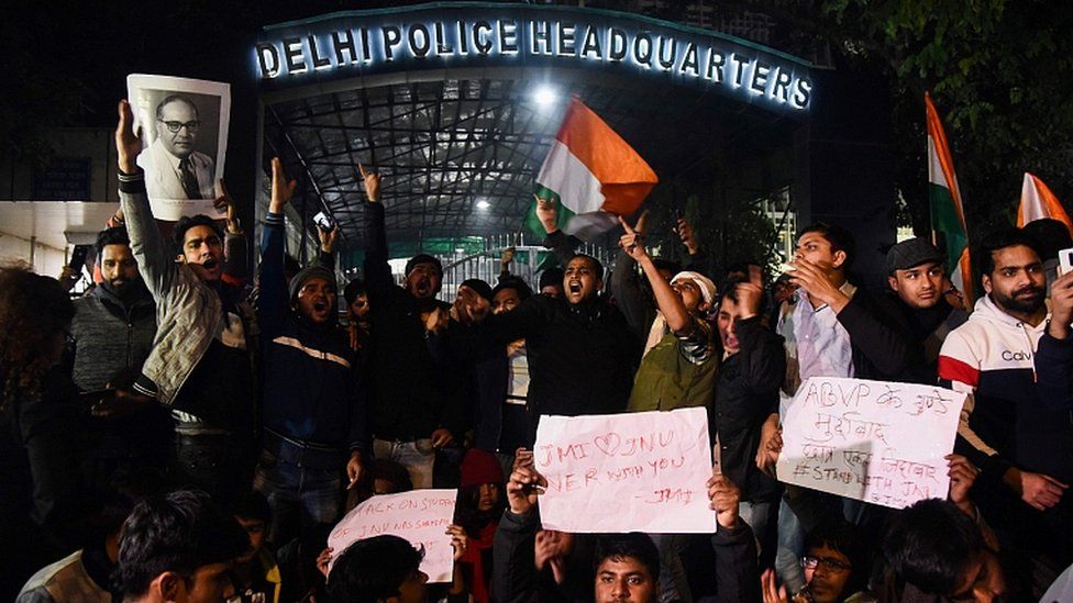 Demonstrators shout slogans outside the Delhi Police Headquarters to protest following alleged clashes between student groups at Jawaharlal Nehru University (JNU) in New Delhi on January 5, 2020