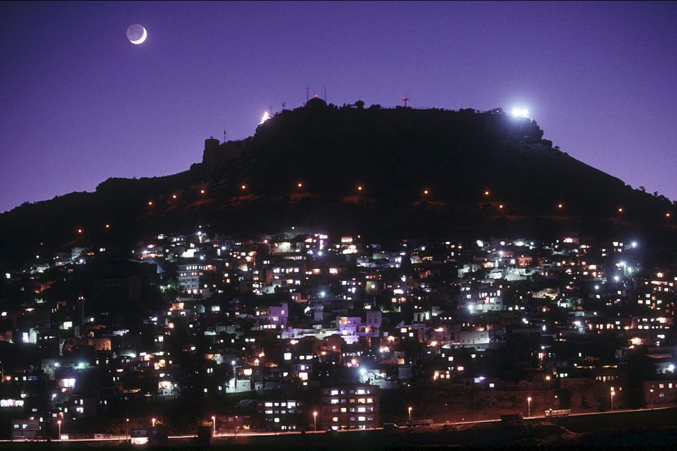 The city of Mardin by night