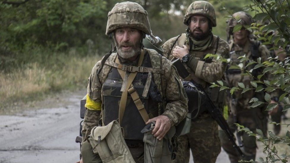 Ukrainian soldiers near Severodonetsk