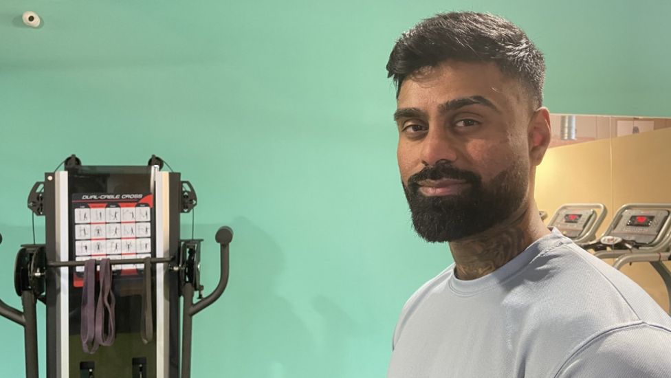 Women take first steps in years after Oadby gym visit BBC News