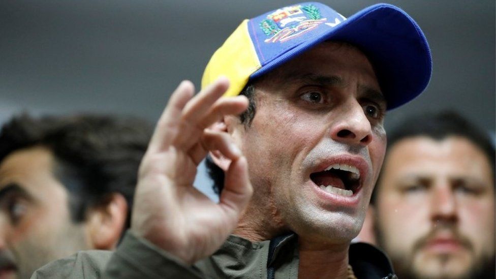 Venezuelan opposition leader and governor of Miranda state Henrique Capriles at a news conference in Caracas (06/04/2017)
