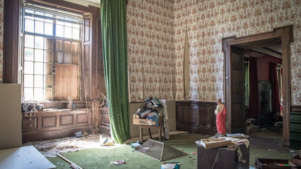 Faded Grandeur The Artist Who Captures The Beauty Of Derelict And Deserted Buildings Across 