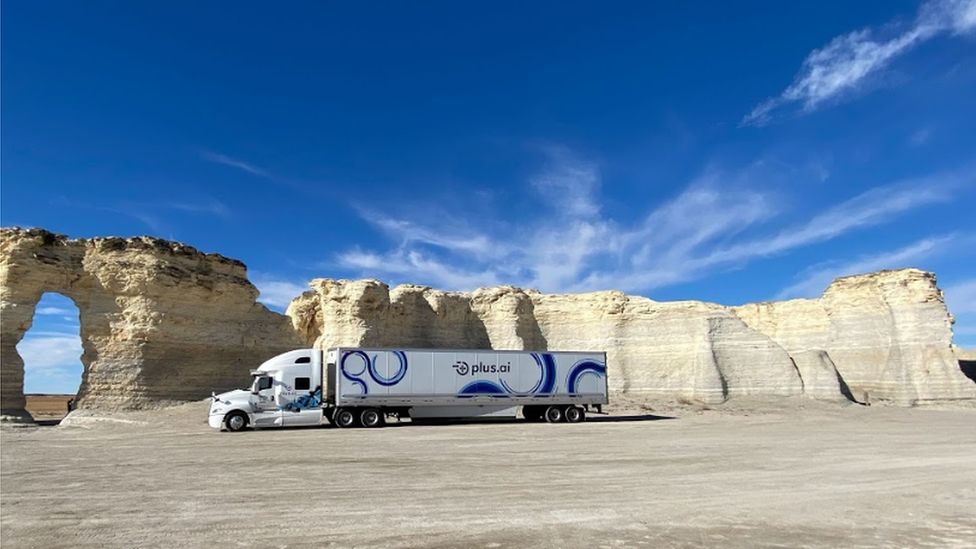 Plus.ai's self-driving truck driving over a bridge.