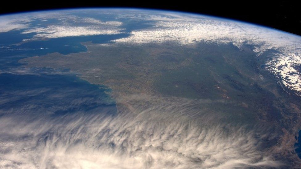 从国际空间站看到的法国和英国的图像