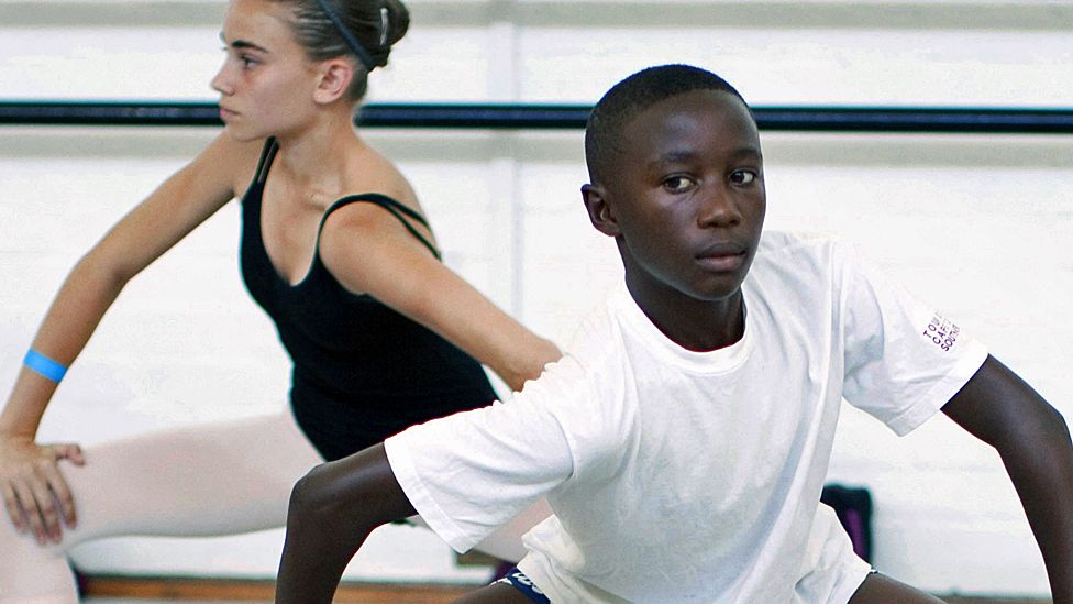 South African children in a ballet class - 2010