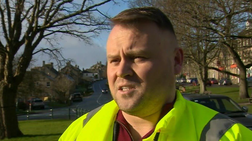 Weather report councillor Steven Bridgett 'must not ride gritter' - BBC ...