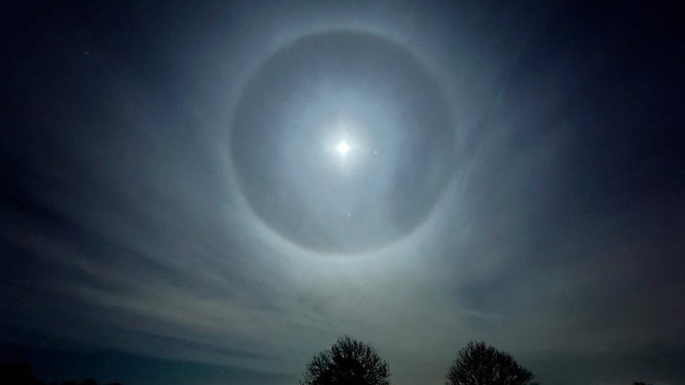 Moon halo with aurora, Today's Image
