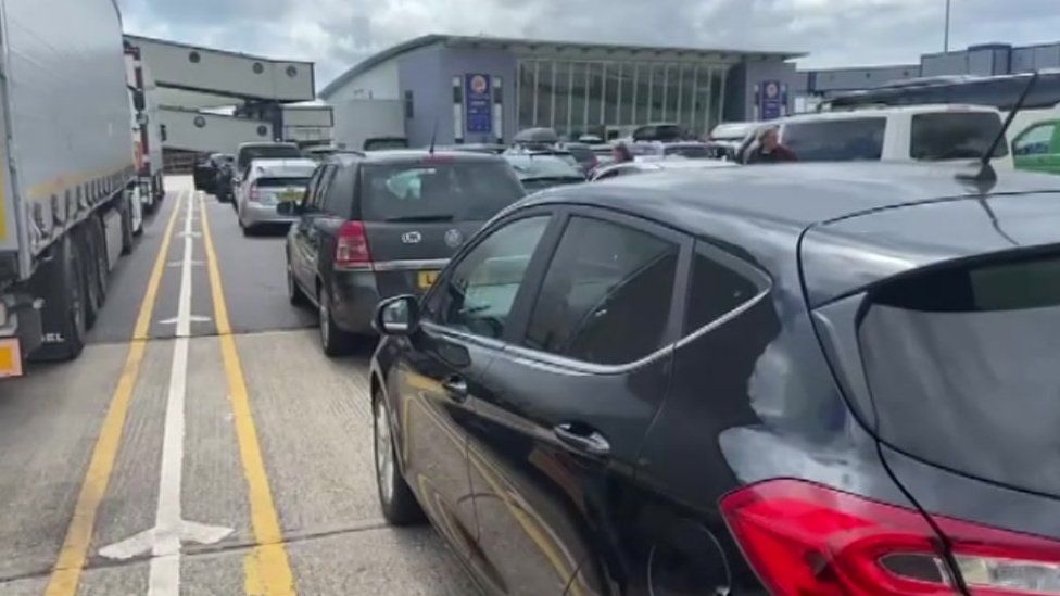 Cars queuing at Port of Dover on 29 May