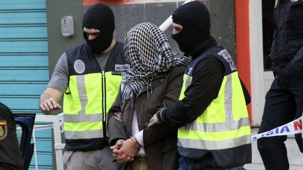 Spanish police detain one of the seven suspects in Ceuta. Photo: 7 February 2016