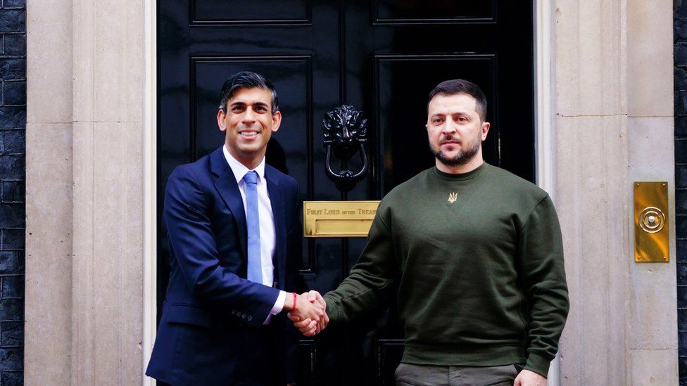 Ukrainian President Volodymyr Zelensky and Rishi Sunak outside 10 Downing Street