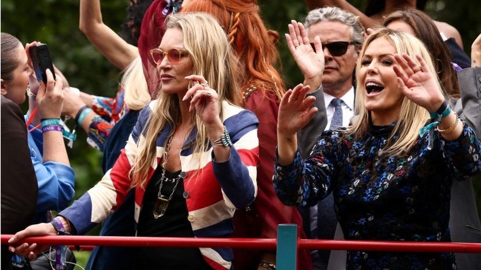 Kate Moss and Patsy Kensit take part in a parade during the Platinum Jubilee Pageant,