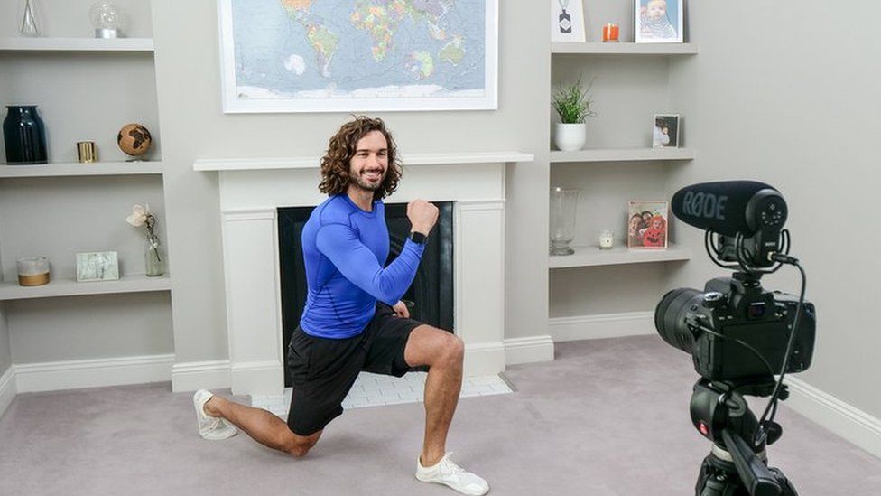 Joe Wicks exercising at home