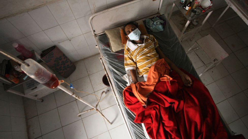 Больной туберкулезом, госпитализирован в Государственную туберкулезную больницу в Аллахабаде 6 ноября 2019 г.