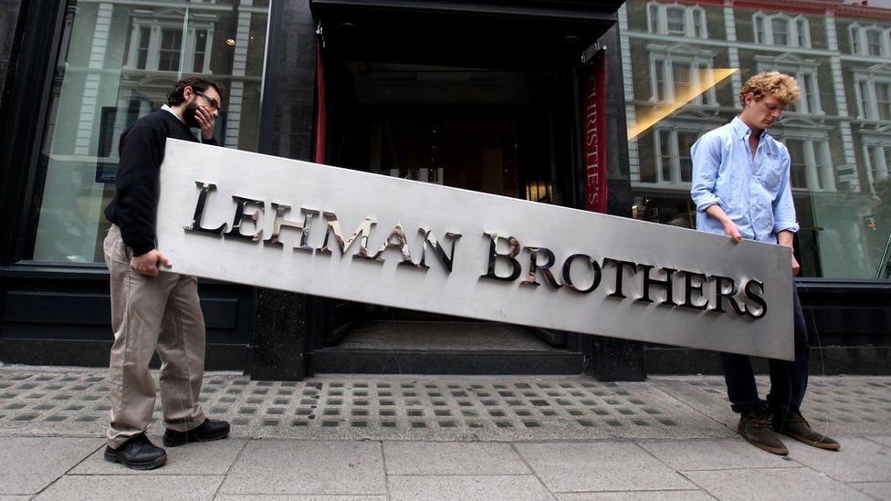 Auction staff with a Lehman Brothers
