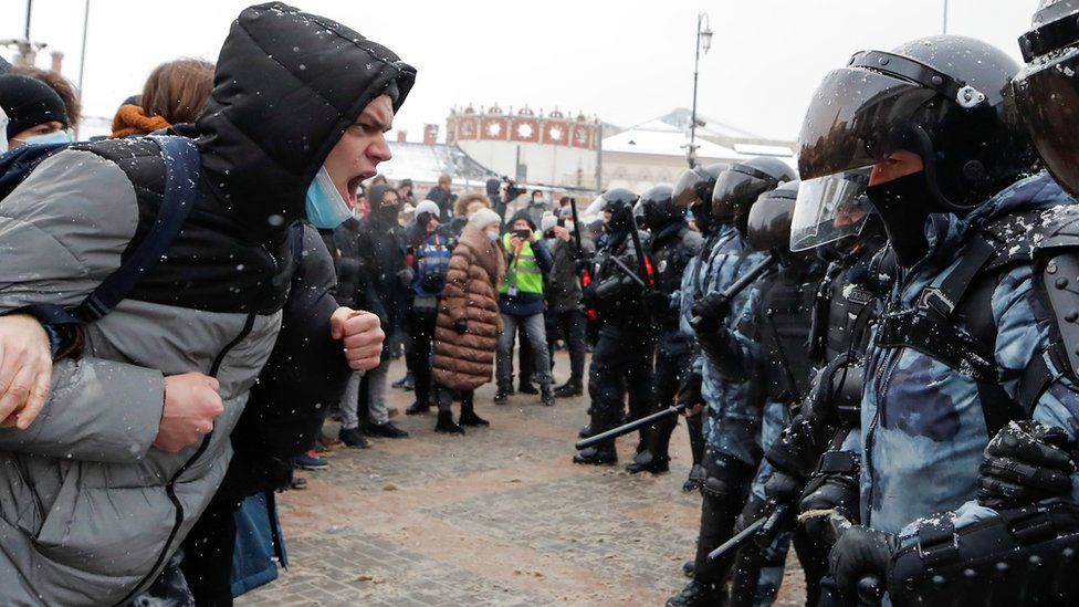 Navalny Protests Thousands Across Russia Join Demonstrations Bbc News