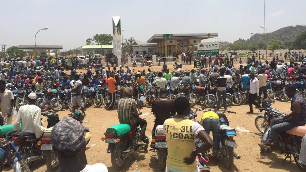 Nigeria Fuel Crisis Why Is Africa S Largest Oil Producer Short Of Petrol Bbc News