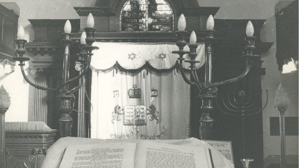 Synagogue, Merthyr Tydfil, 1877-1982 – interior