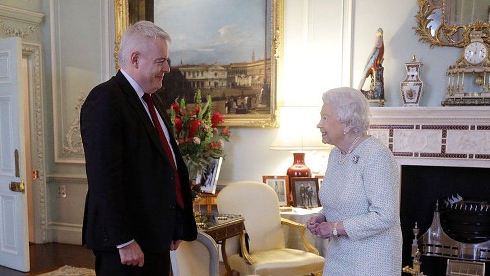 The Queen met the then First Minister Carwyn Jones during a private audience at Buckingham Palace on December 8, 2016