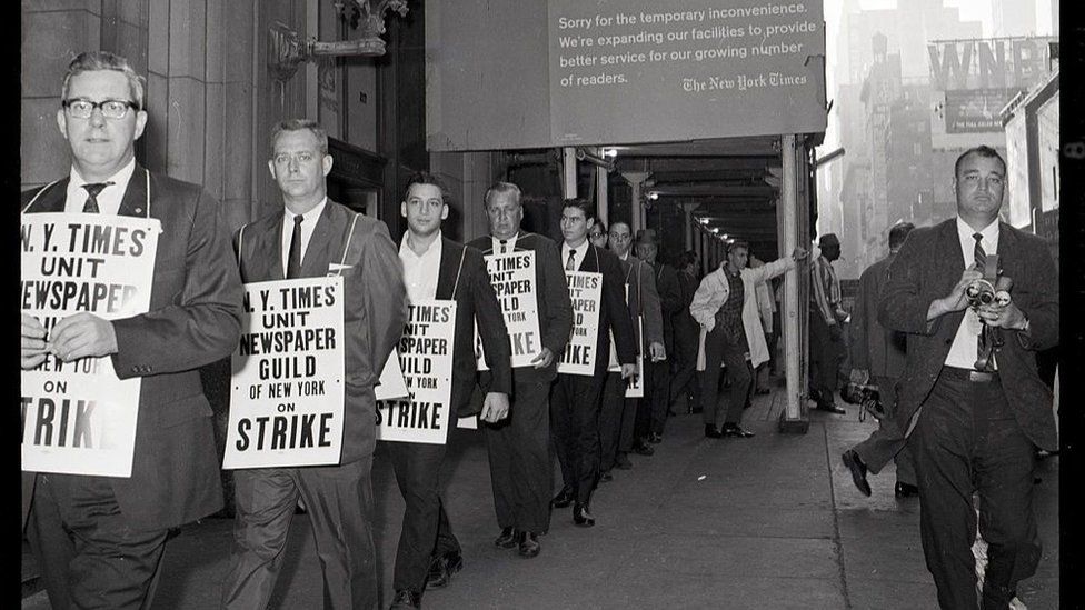 Крупные газетные забастовки в 1960-х годах перевернули индустрию