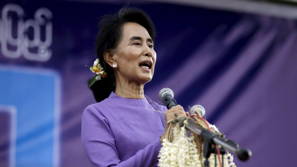 Myanmar opposition leader Aung San Suu Kyi speaking to supporters during a visit to Mawlamyaing township in Mon State - 9 June 2015