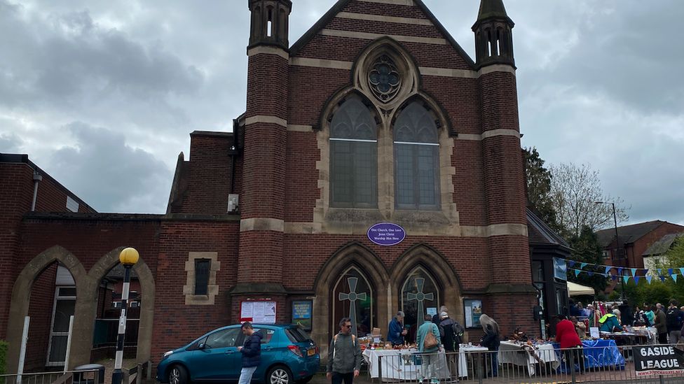 Centenary of Coventry's Earlsdon Methodist Church celebrated - BBC News