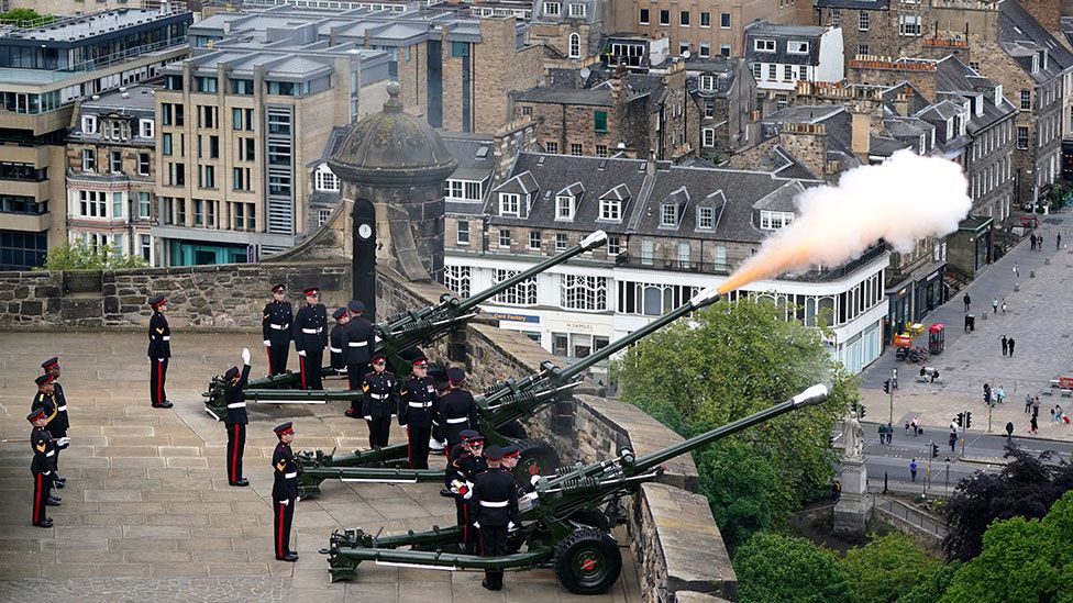 The 105th Regiment Royal Artillery, The Scottish and Ulster Gunners during the Royal Gun Salute at Edinburgh Castle to mark the start of the Platinum Jubilee celebratory weekend