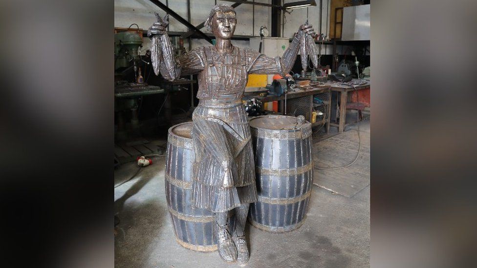 Herring Girl sculpture