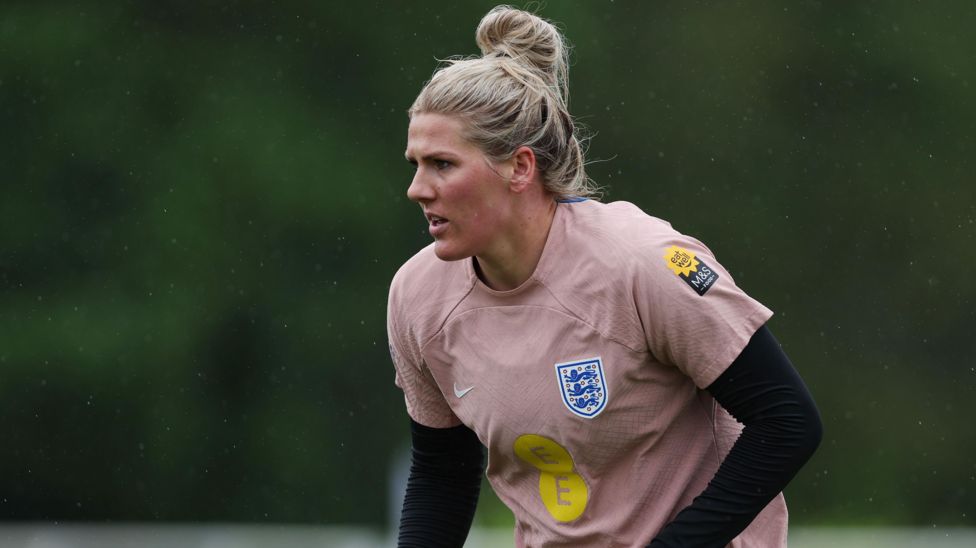 Millie Bright: Defender excited by new additions to England squad - BBC ...