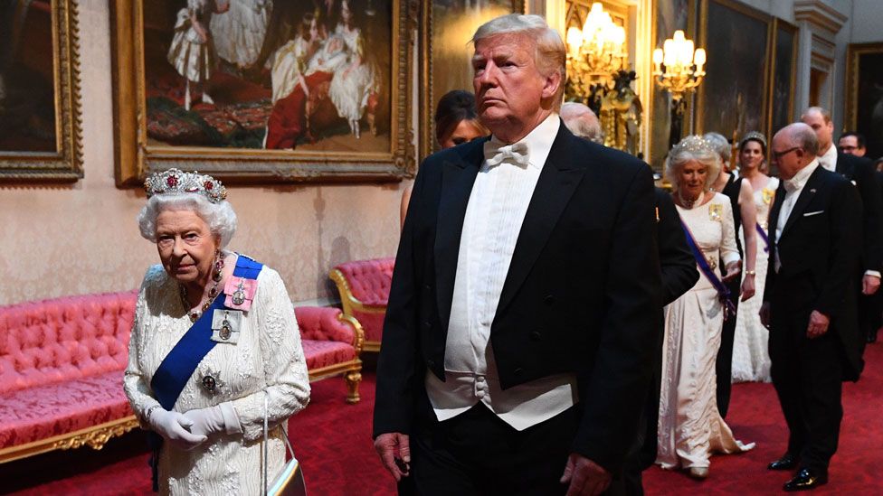 The Queen and Donald Trump arrive at the state banquet