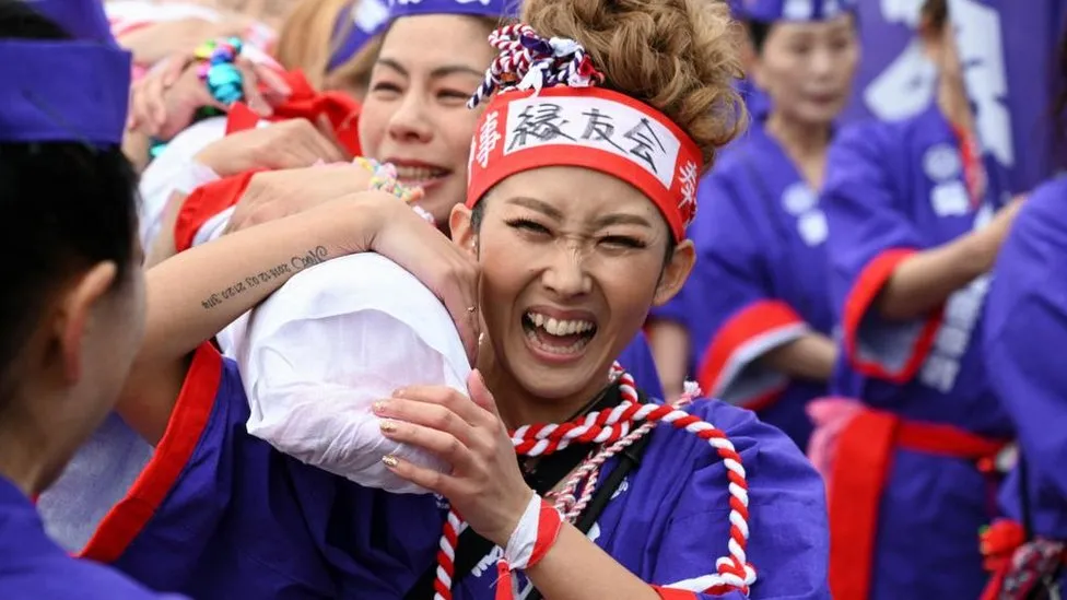 Japan naked festival: Women join Hadaka Matsuri for first time