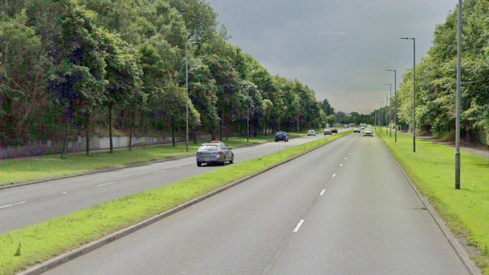 Pedestrian dies after being hit by car in East Kilbride BBC News