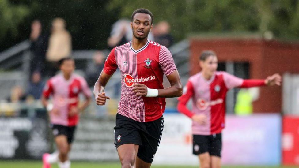 Zach Awe Accrington Stanley sign Southampton defender on seasonlong