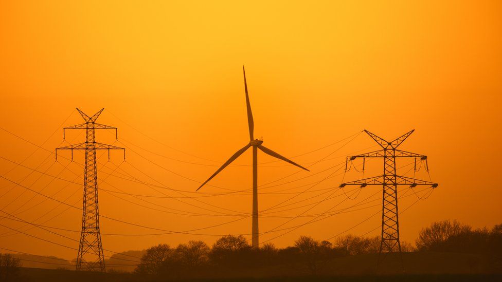 Wind is main source of UK electricity for first time - BBC News