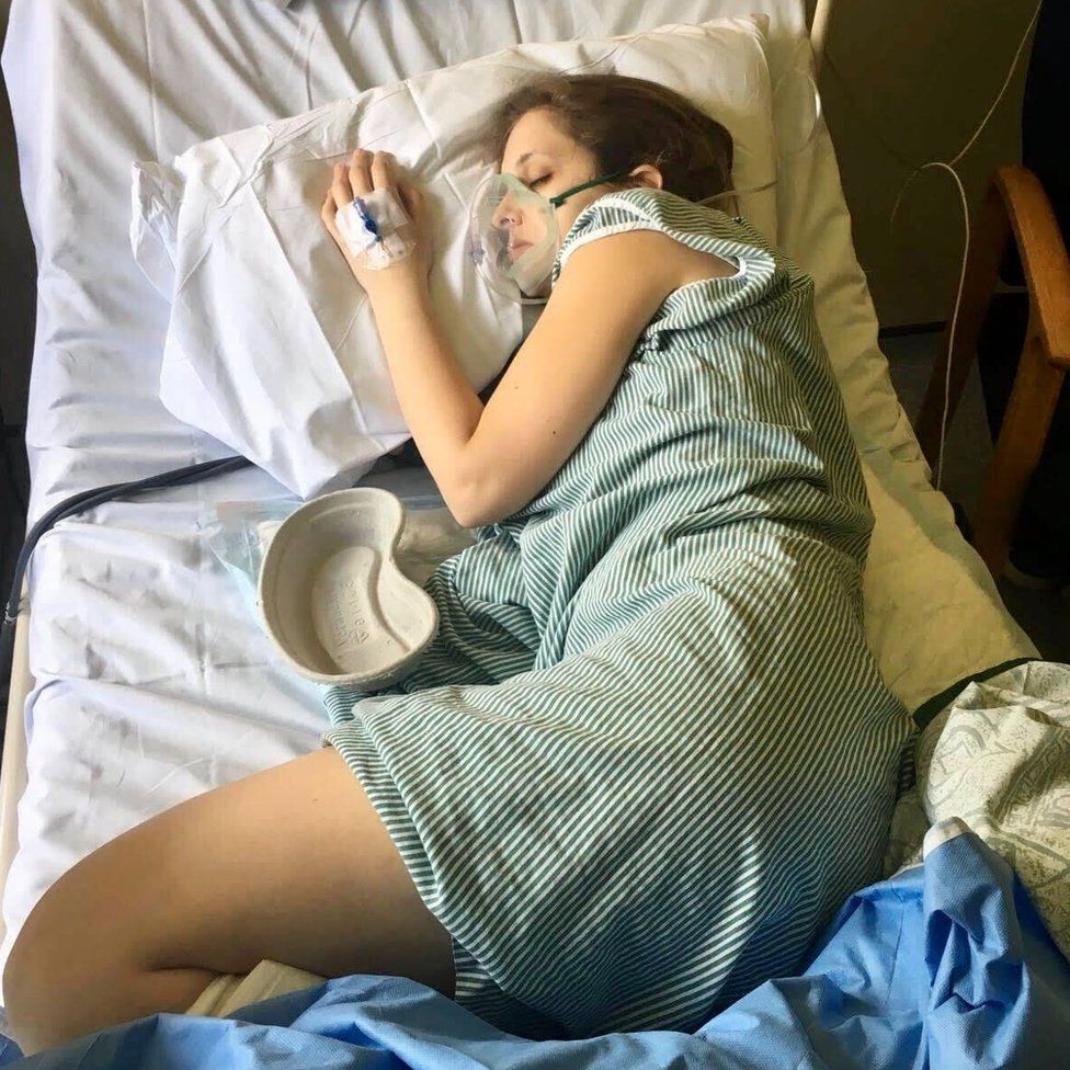 Sophie Robehmed in hospital after the laparoscopy (June 2018)