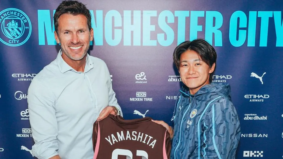 Man City Secure Japan's Goalkeeper Yamashita.