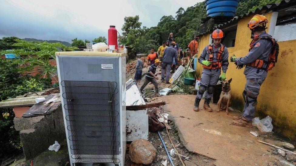 Rescuers search for victims in Guarujá, São Paulo state, Brazil. Photo: 3 March 2020