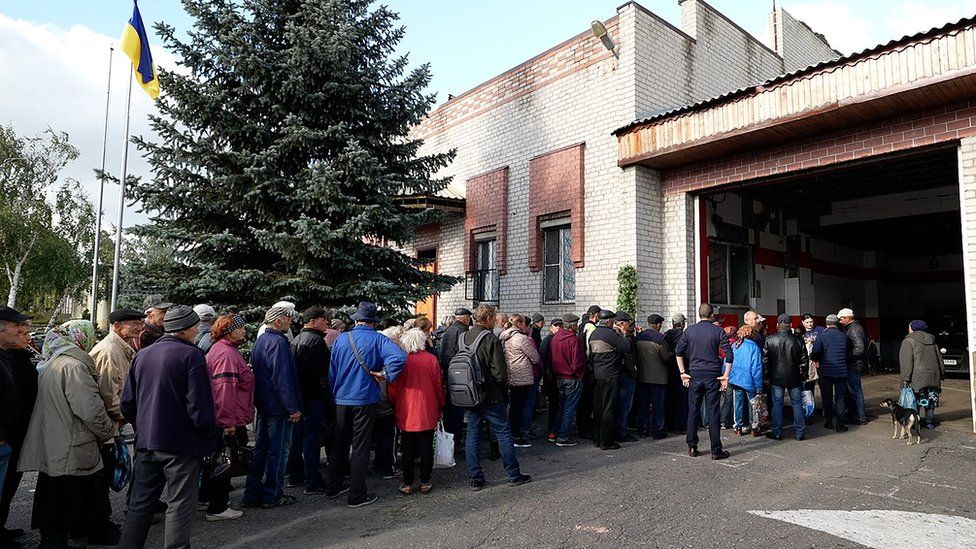 Lyman bread queue