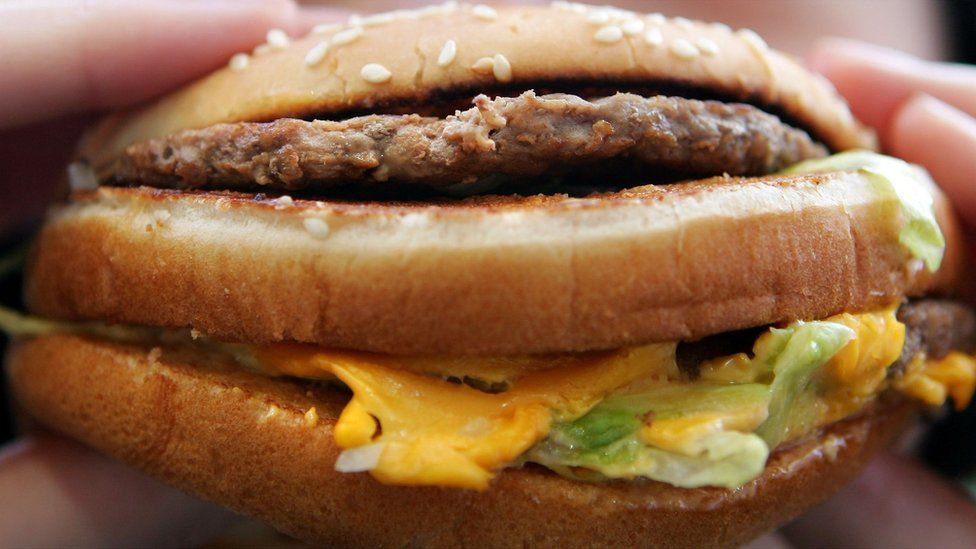 A lawsuit says McDonald's and Wendy's burgers are smaller than advertised