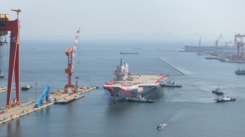 Aircraft carrier sets sail in Dalian