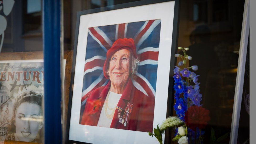 Photo of Dame Vera Lynn in shop window